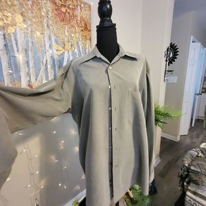 PERRY ELLIS DRESS SHIRT